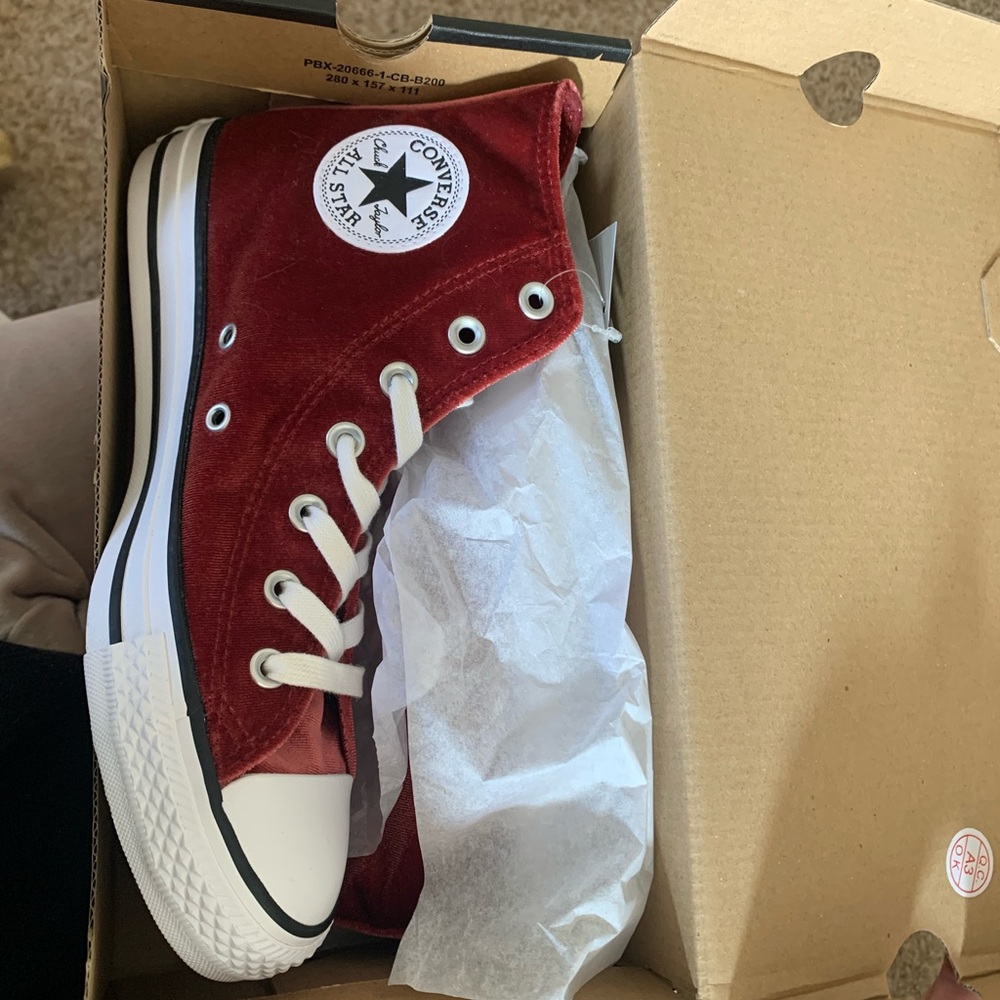 Converse All-Star size US 8 Red Velvet Velour High Top Sneaker